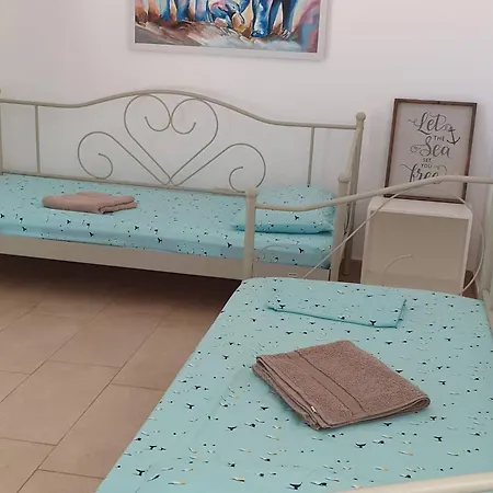 Lodge Magic Bay Himare